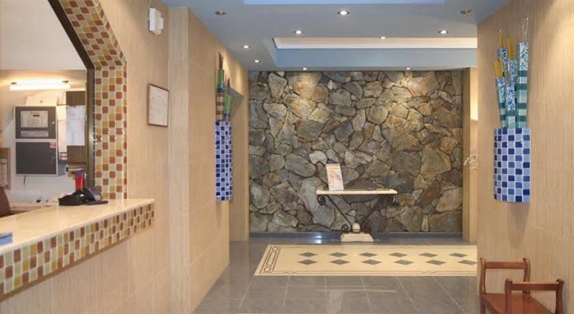 Hotel L'Escala クリェラ エクステリア 写真